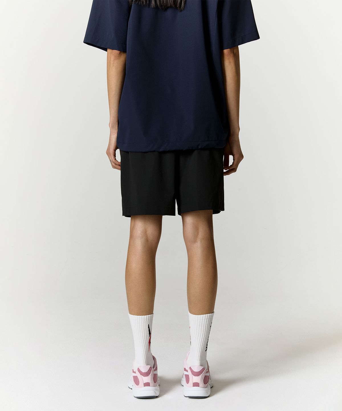 리복(REEBOK) 리바이벌 스트레치 쇼츠 - 블랙