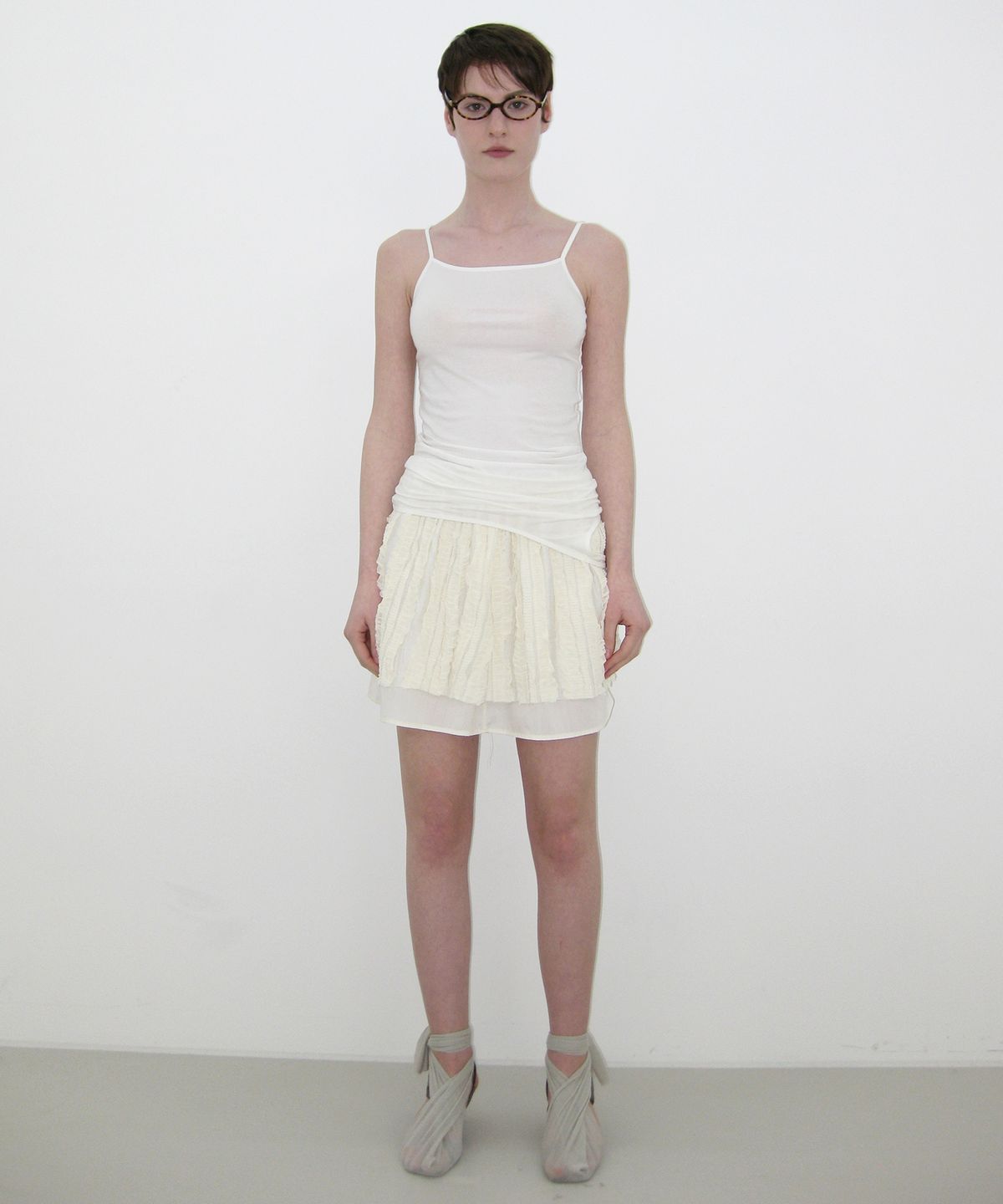 카셀(CACELE) RIPPLE LAYERED SKIRTS, IVORY