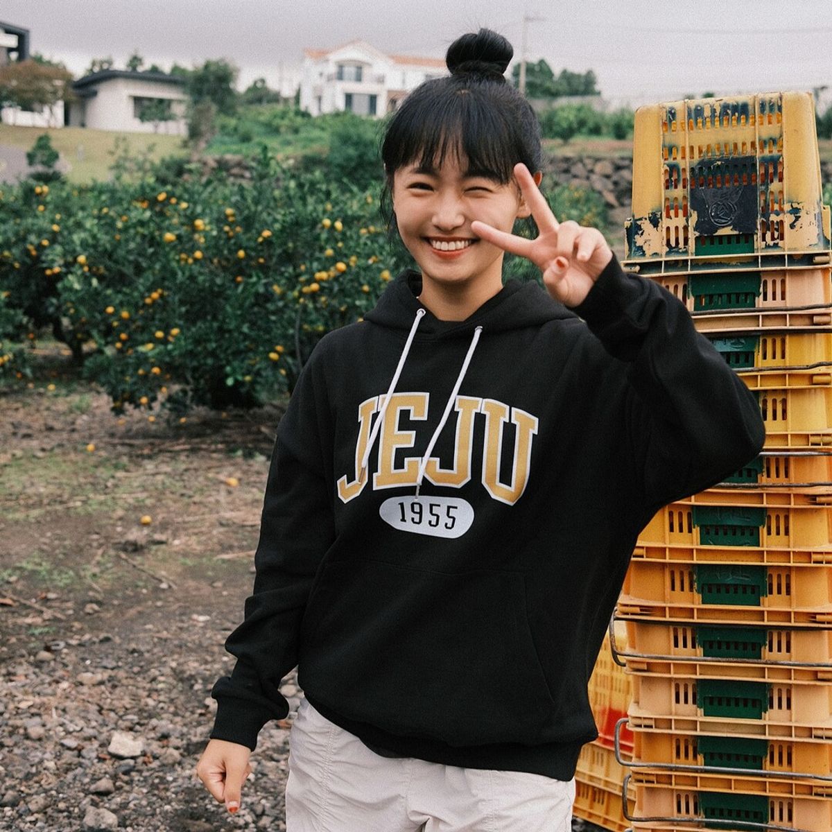 아일랜드 프로젝트(ISLAND PROJECT) Classic JEJU 1955 Hoodie - Black