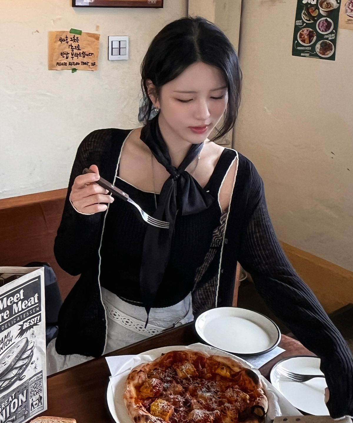 마인드브릿지 우먼(MIND BRIDGE WOMEN) [W]배색 슬리브리스 가디건 세트