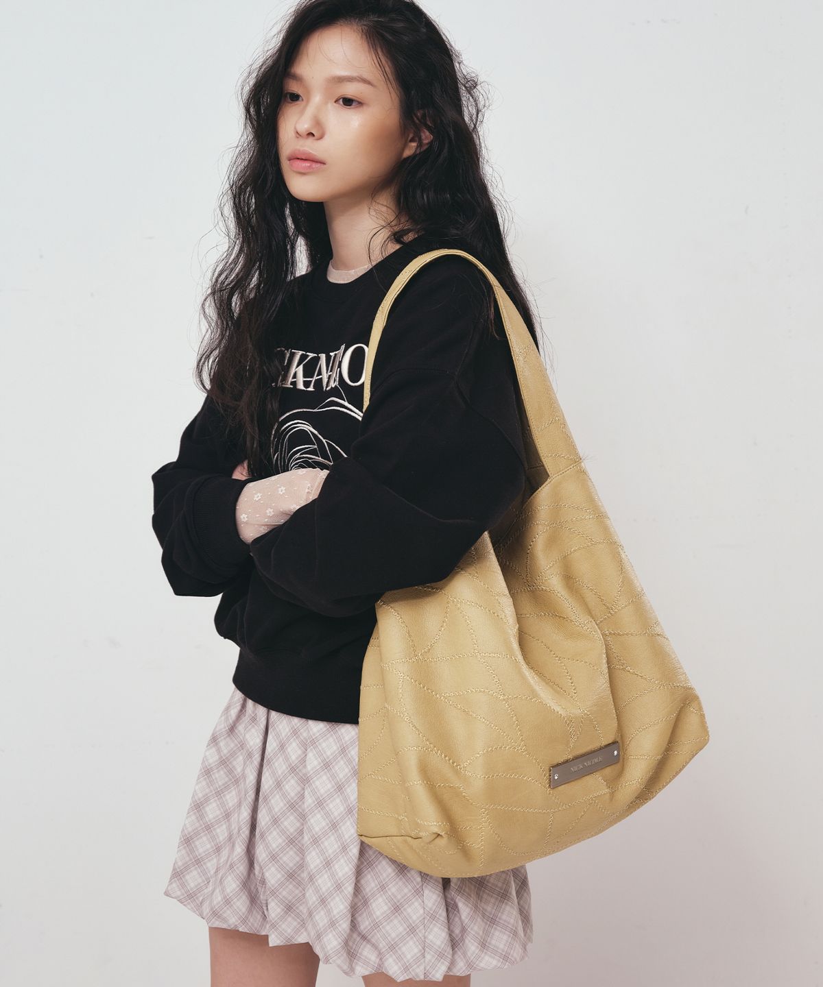 닉앤니콜(NICK&NICOLE) LEATHER WRINKLE TOTE BAG_BUTTER
