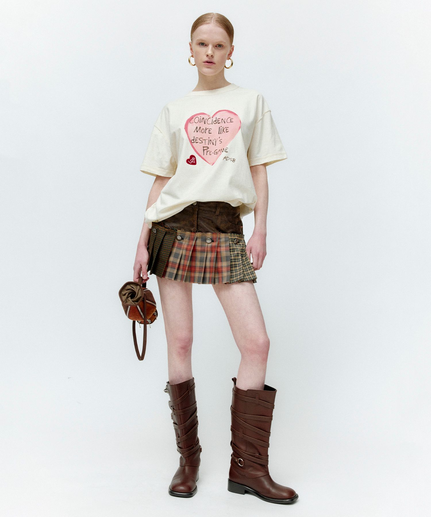 MUSINSA | ANDERSSON BELL Unisex Heart Message T-Shirt