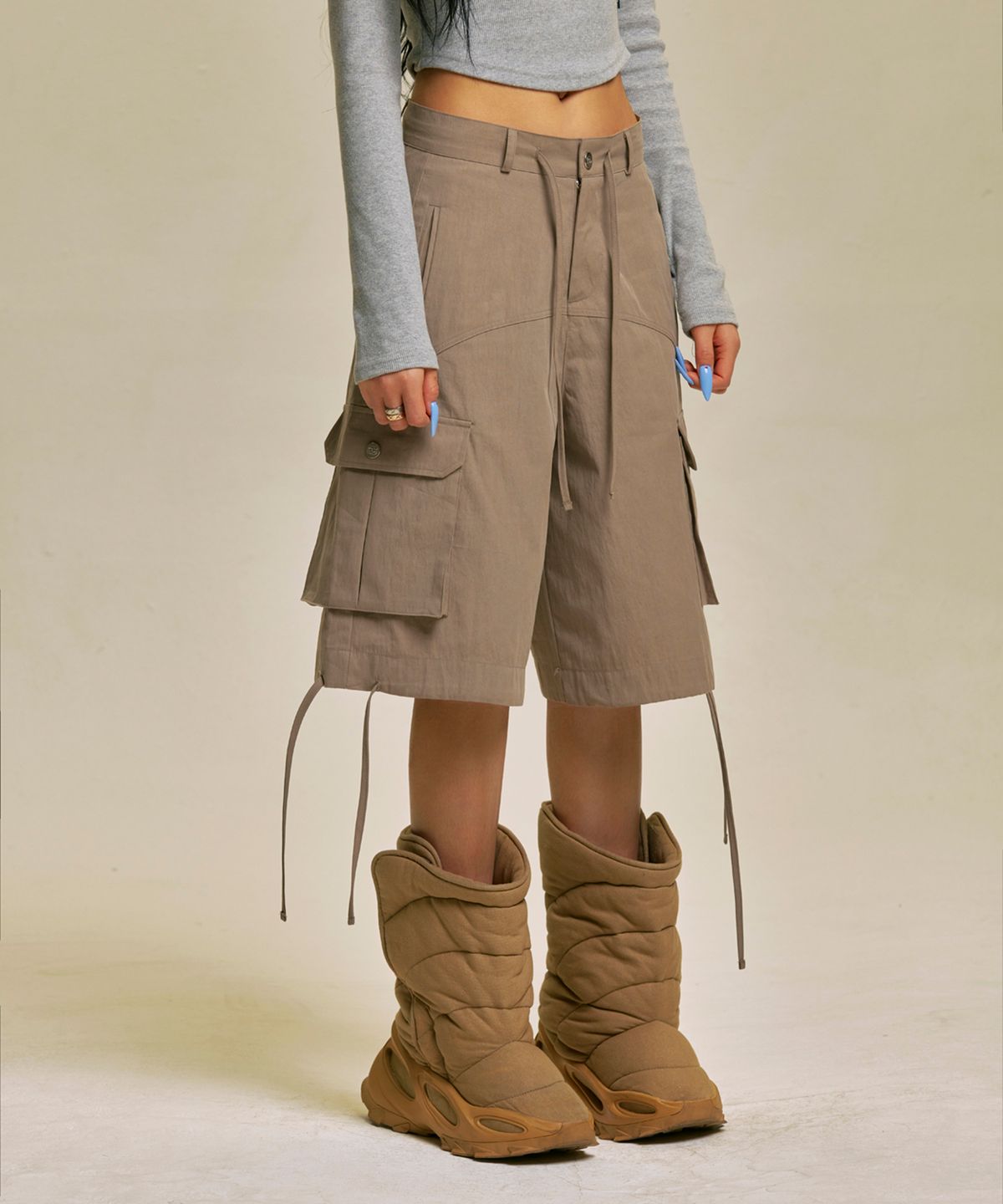 길라아카이브(GILAARCHIVE) WING BERMUDA CARGO PANTS_BE