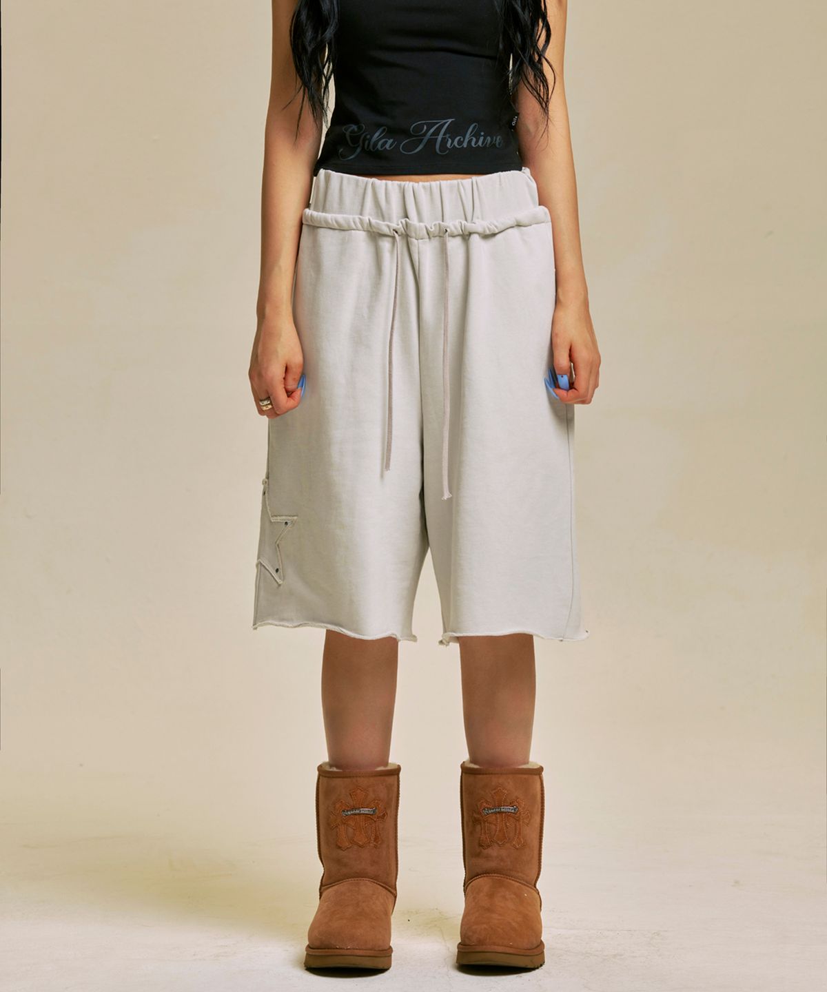 길라아카이브(GILAARCHIVE) STAR PATCH BERMUDA SWEAT SHORTS_GY