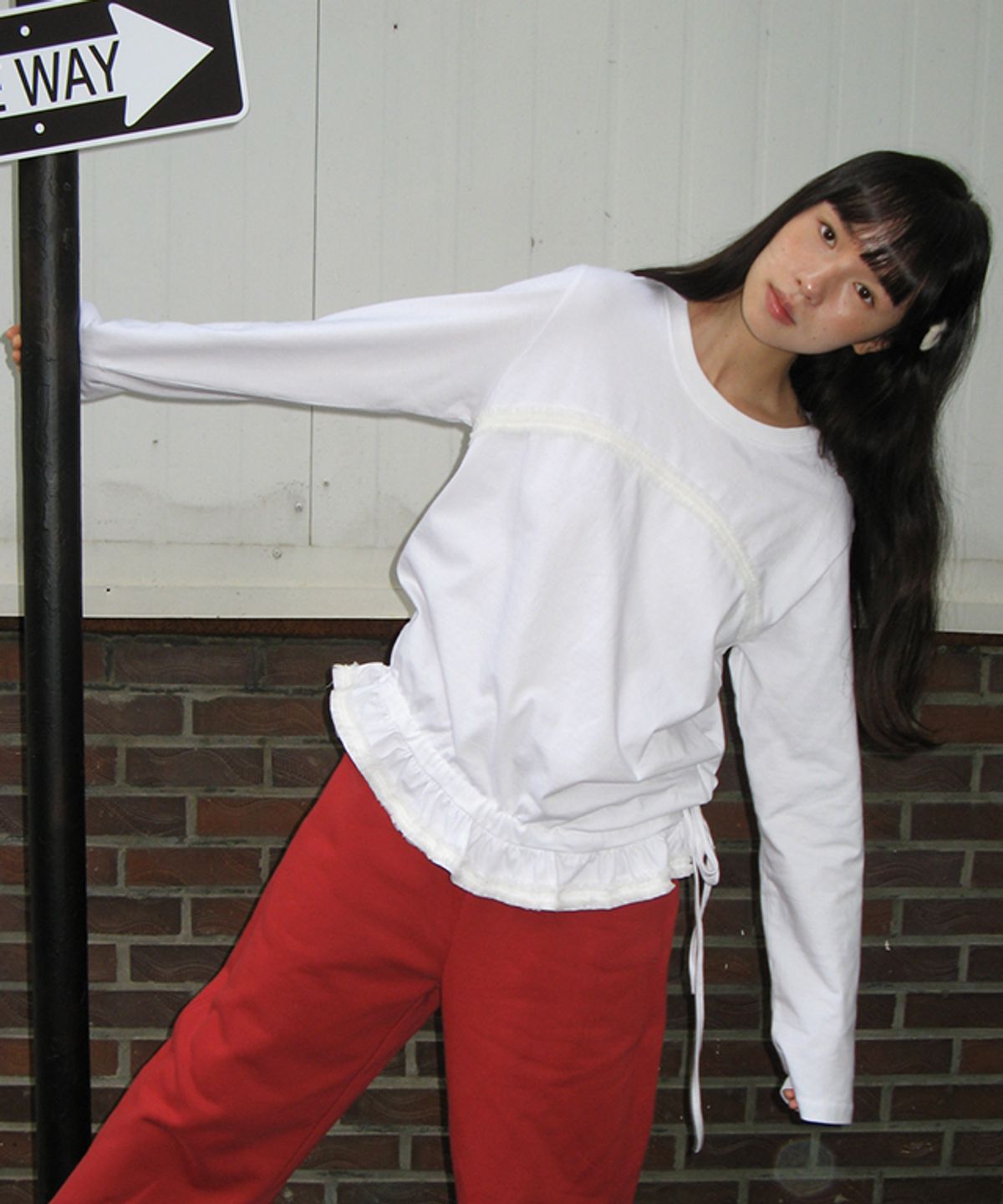 론론(RONRON) FRILL SHIRRING SLEEVE T SHIRT (2color)