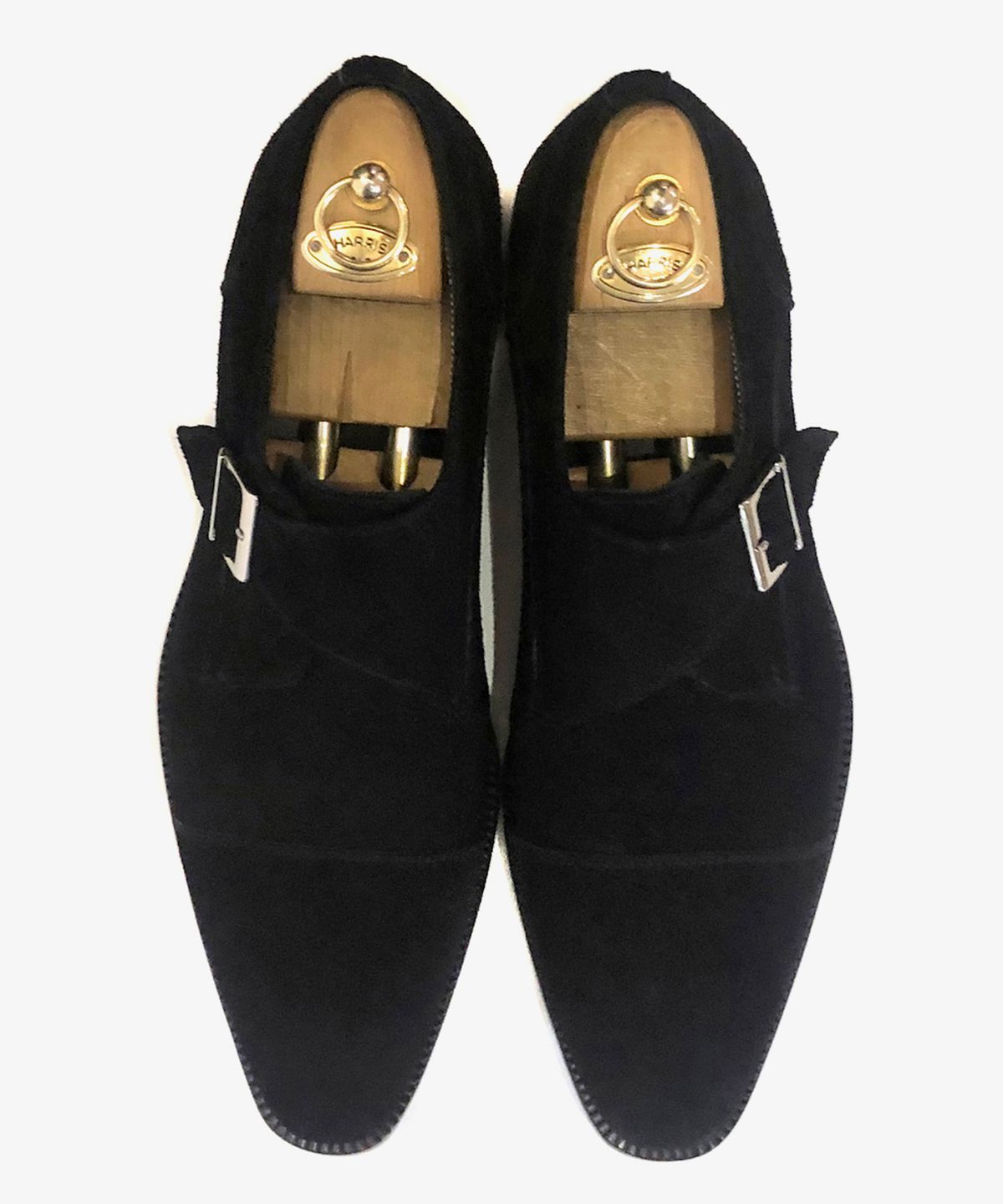 조앤슈(JOENSHOE) 르누아르 실버버클 스웨이드 싱글 몽크스트랩 블랙