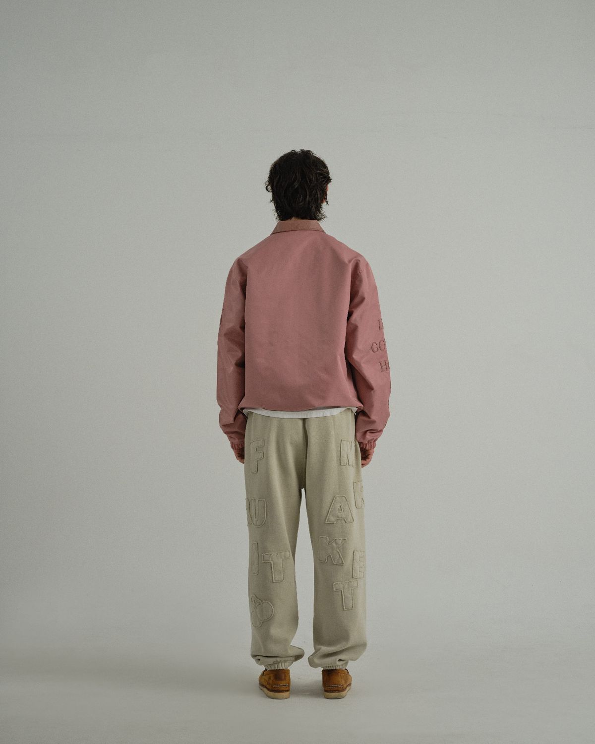 선데이후르츠마켓(SUNDAY FRUIT MARKET) APPLE COACH JACKET PINK