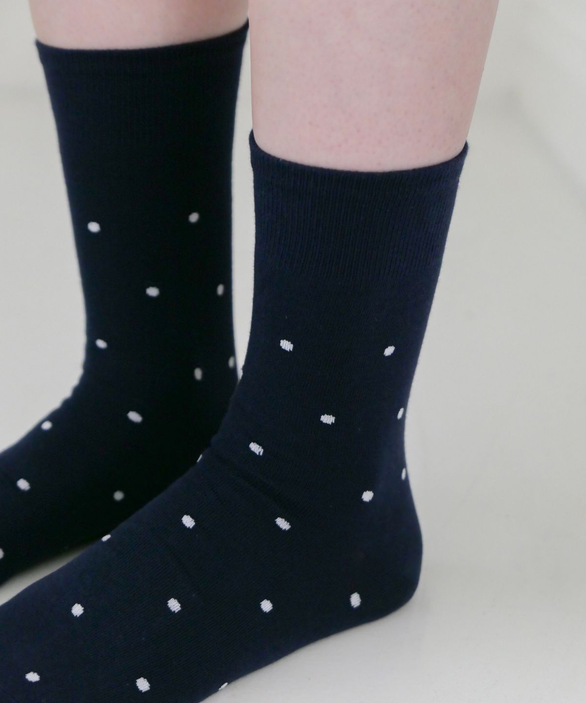 도넛바이닐샵(DONUTVINYLSHOP) polka dot pattern socks (3colors)