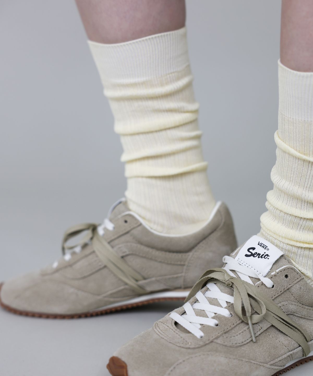 도넛바이닐샵(DONUTVINYLSHOP) loose middle socks (12colors)