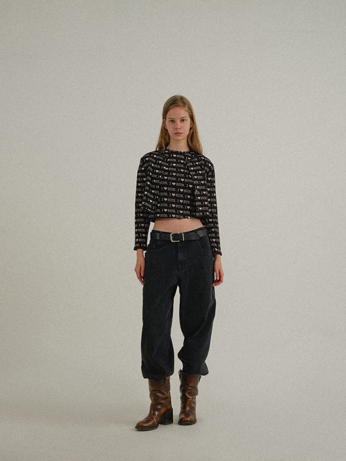 선데이후르츠마켓(SUNDAY FRUIT MARKET) W) I LOVE SUN CARDIGAN BLACK