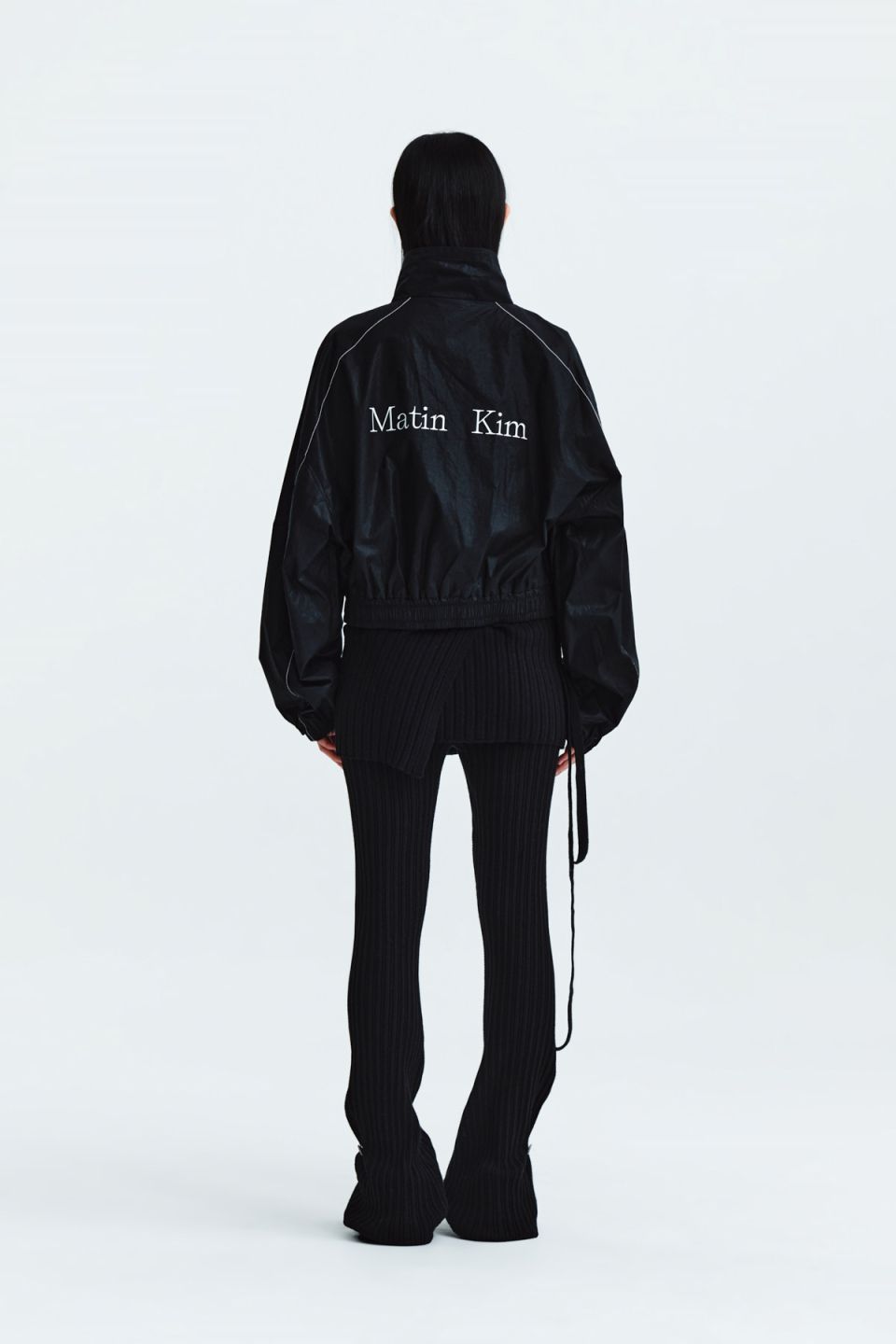 MUSINSA公式 | MATIN KIM MATIN COATING CROP BLOUSON IN BLACK