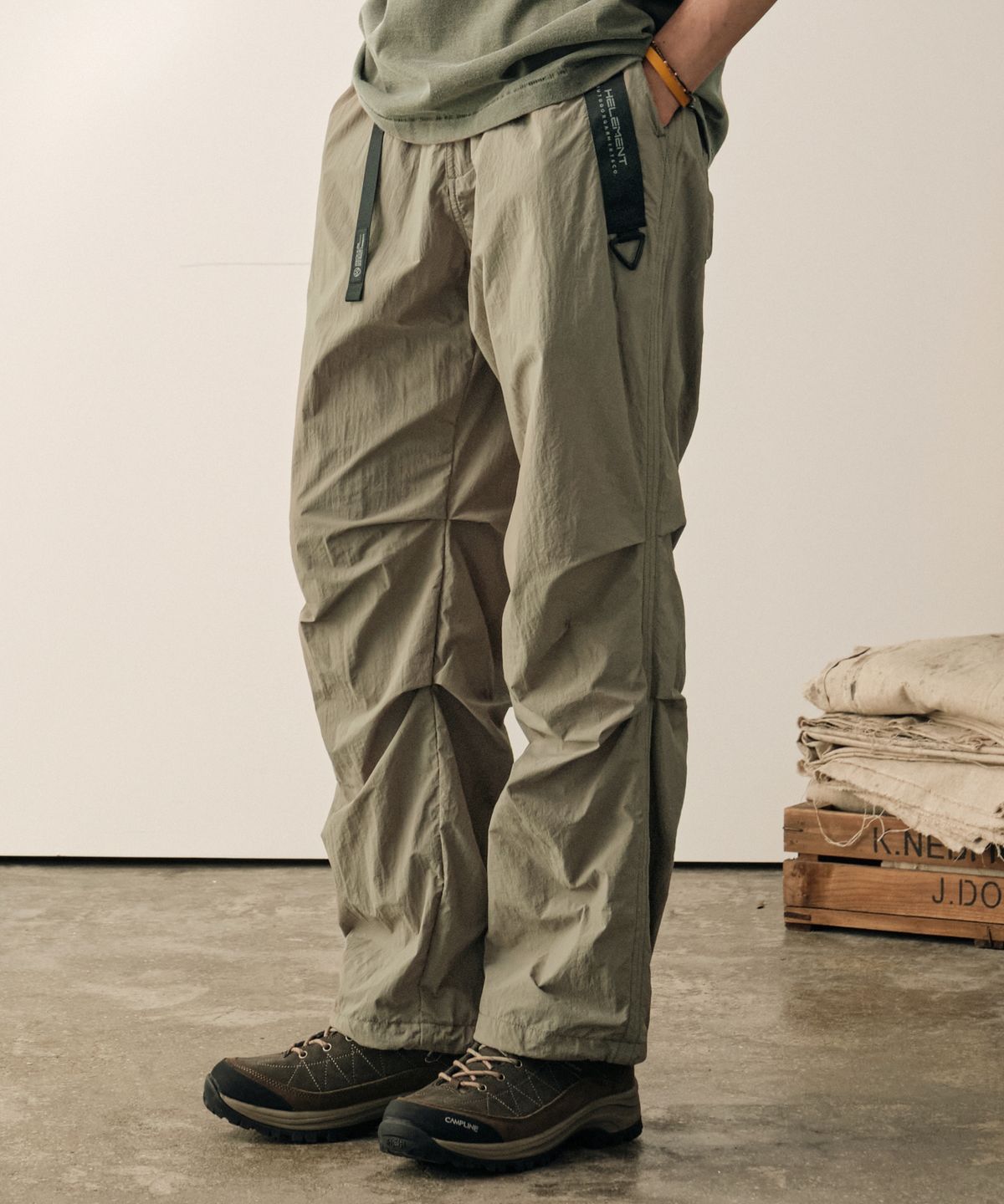 힐리먼트(HELEMENT) 코쿤 웨빙 나일론 팬츠 (L KHAKI)