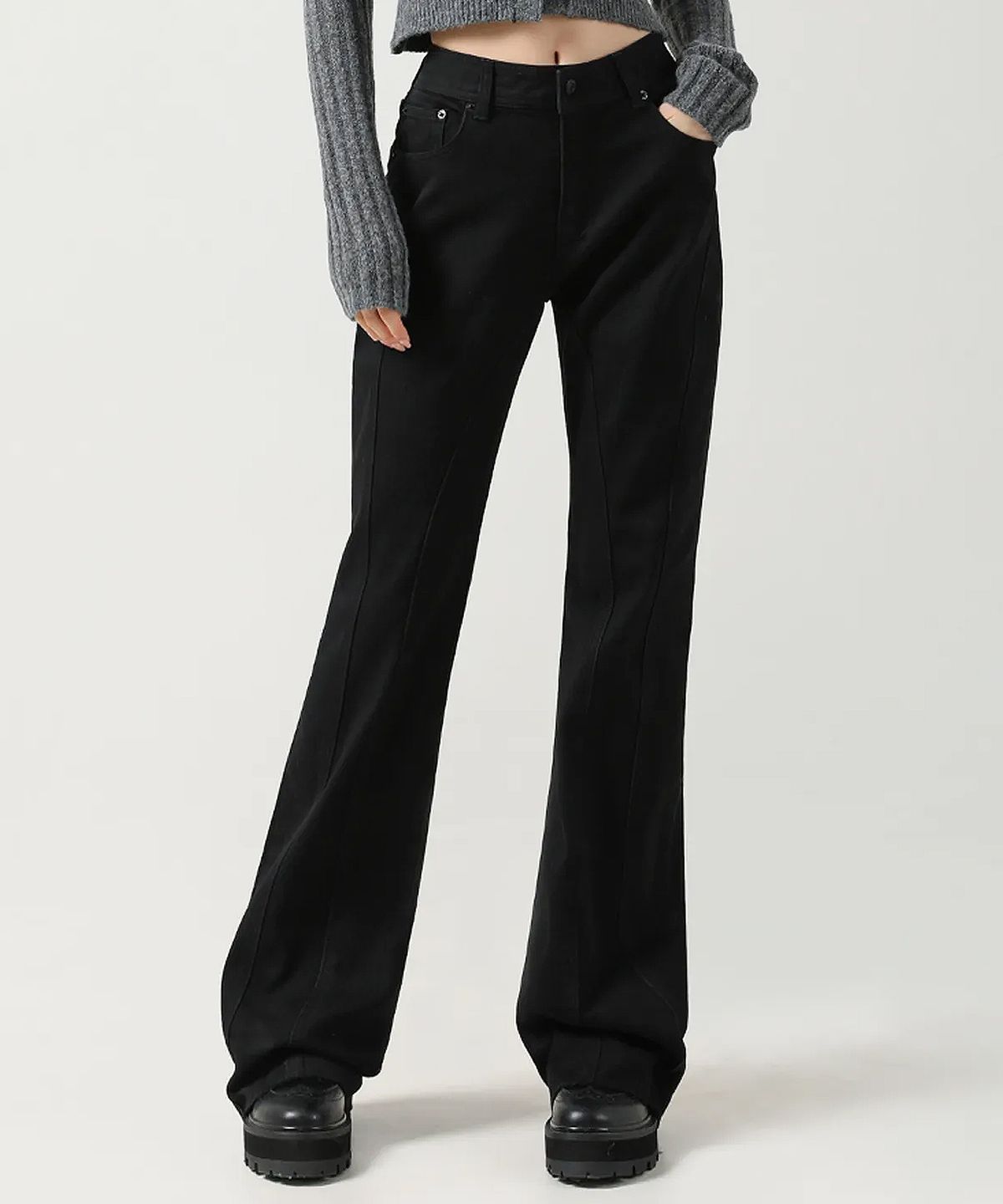 어반드레스(AVANDRESS) Thin Bootscut Pants DEEP BLUE