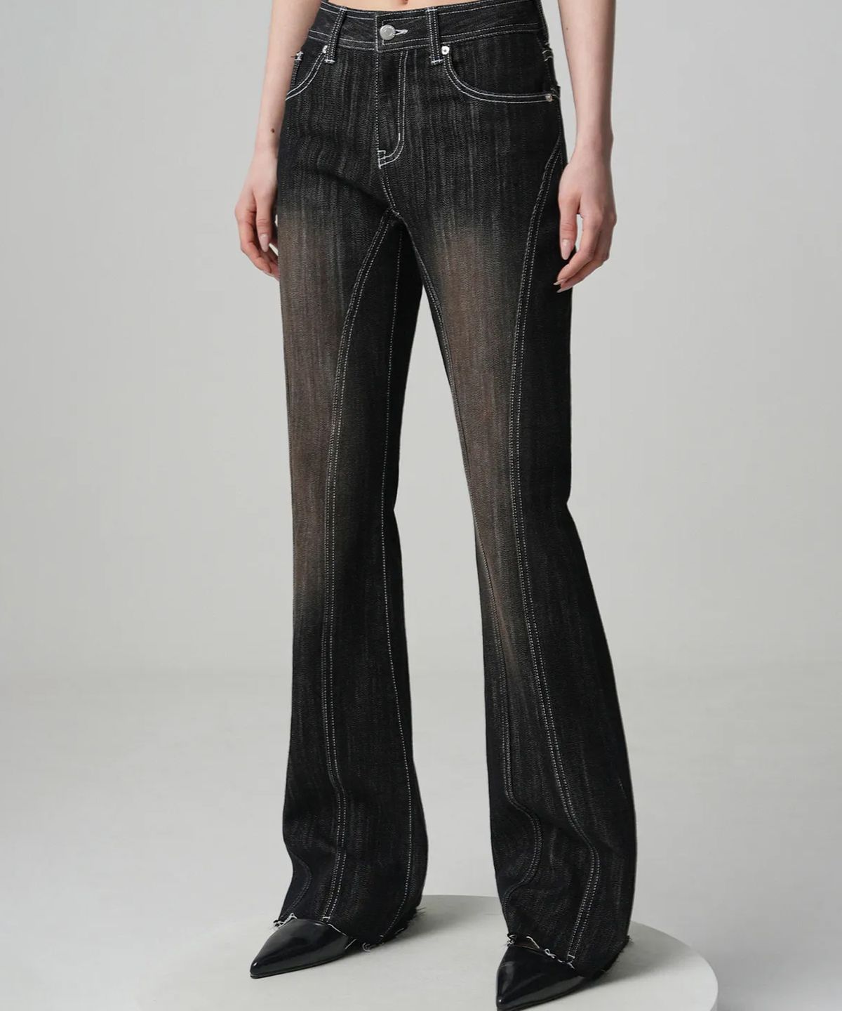 어반드레스(AVANDRESS) Thin Bootscut Pants DEEP BLUE