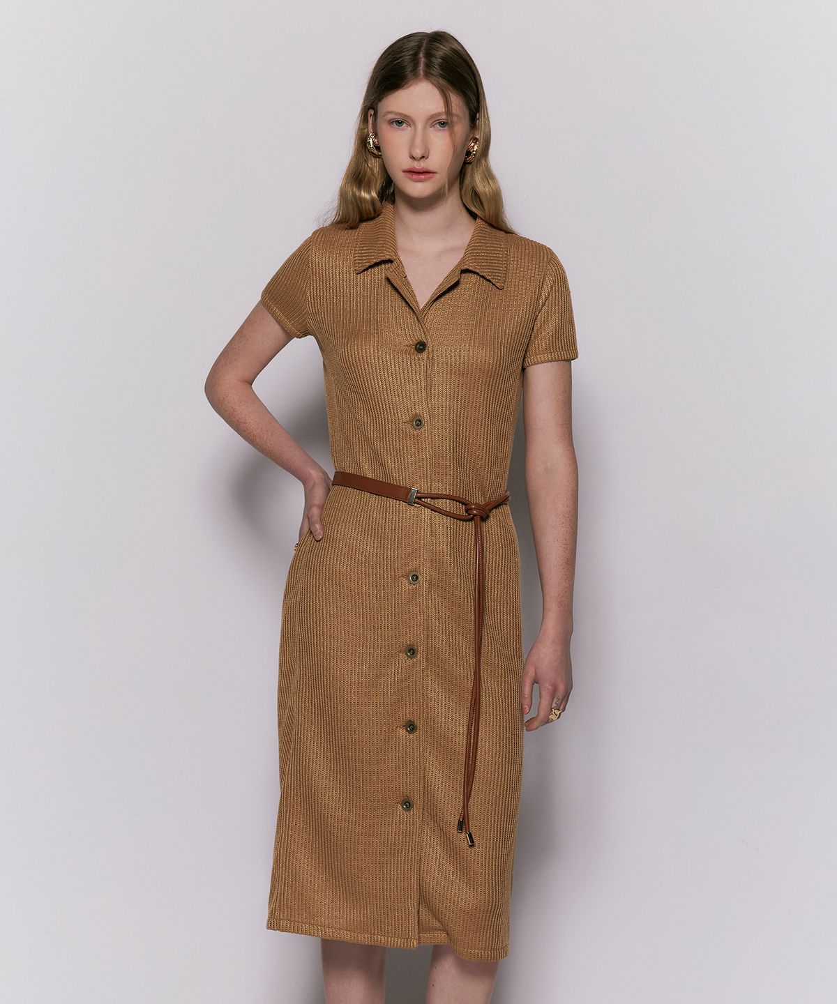 웨슬리 휴스턴(WESLEYHYUSTON) Open collar cable knit long dress brown