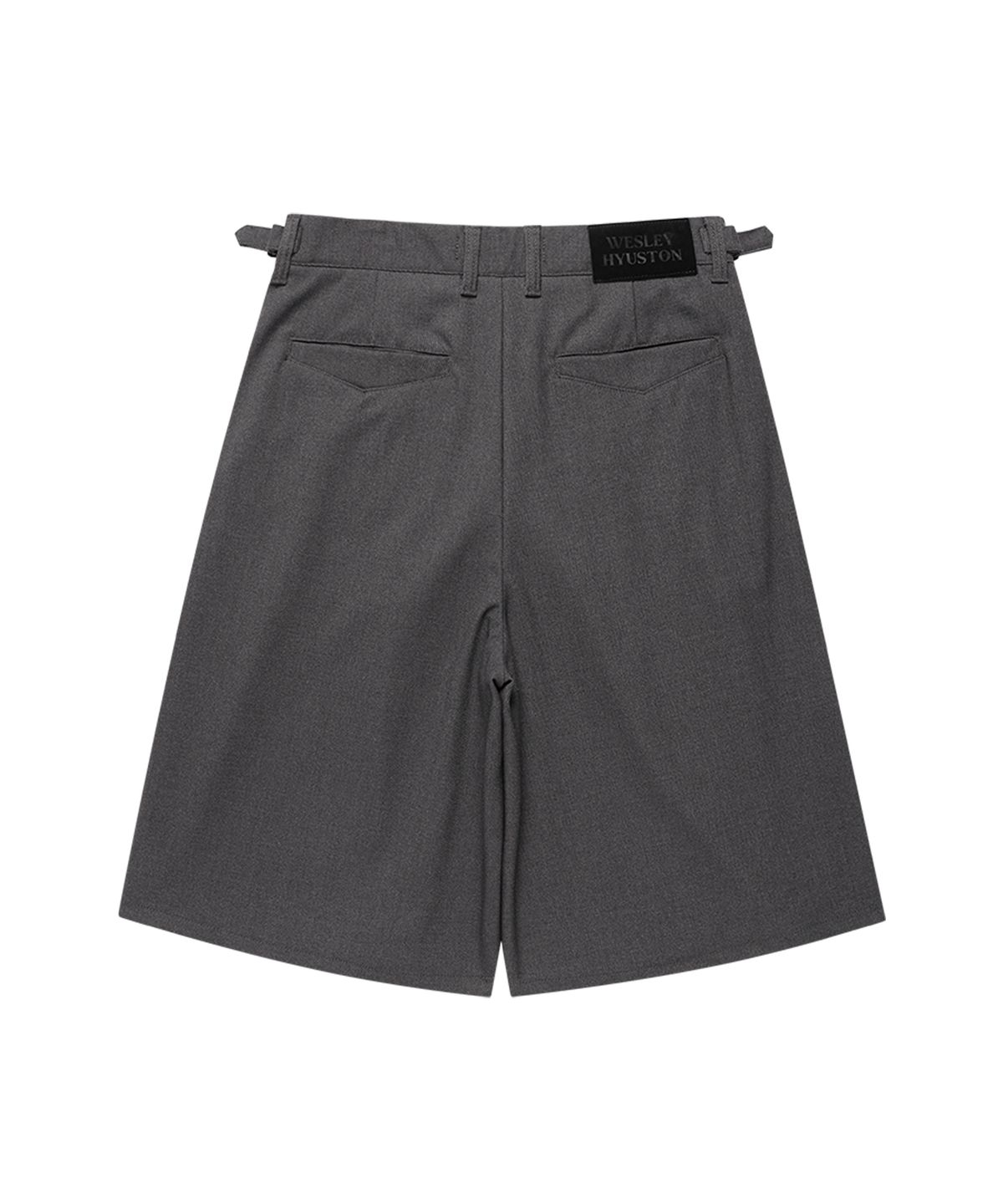 웨슬리 휴스턴(WESLEYHYUSTON) Buckle detail two tuck bermuda slacks charcoal