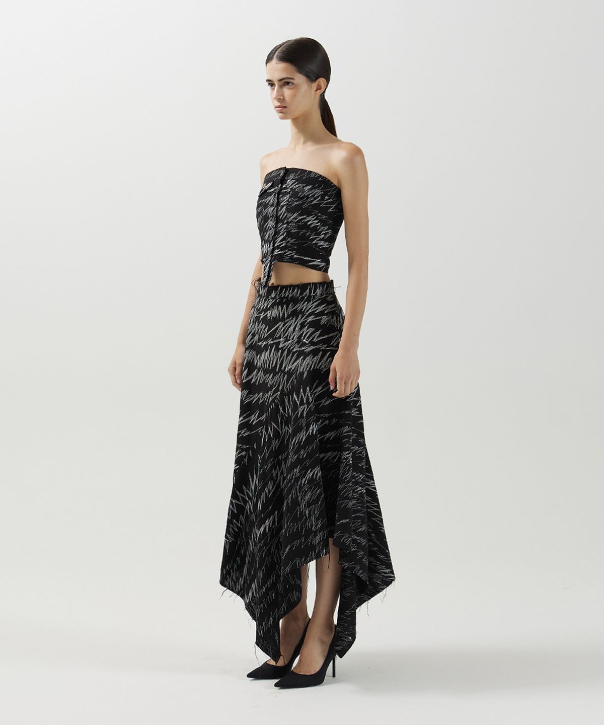 므아므(MMAM) Stitch flared skirt