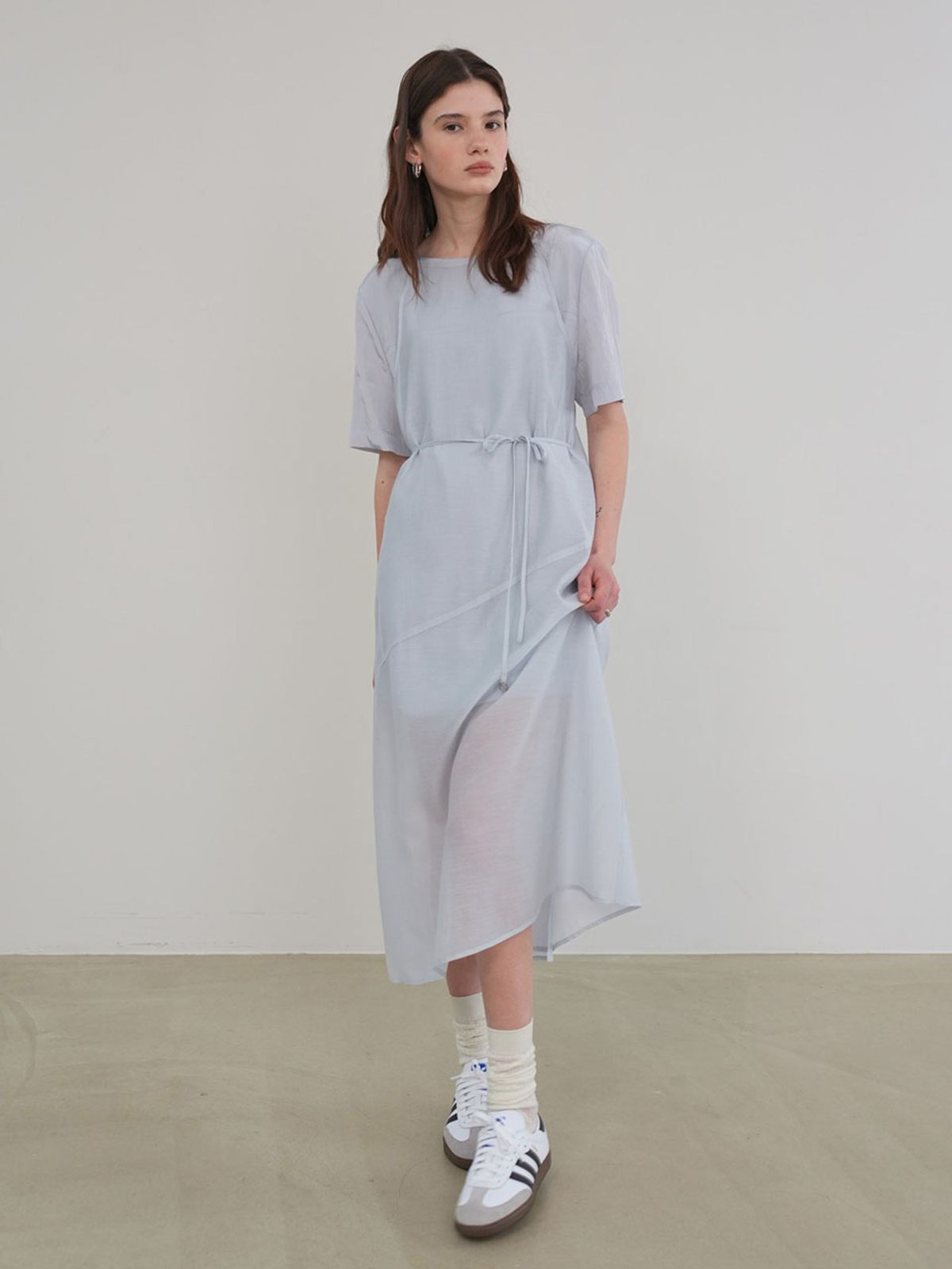 온앤온(ON&ON) 소프트 쉬어 레이어드 원피스 NEW5SO234