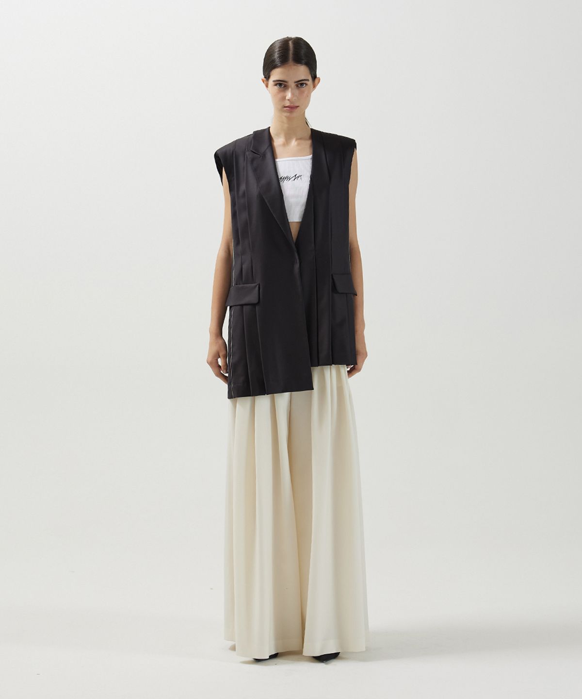 므아므(MMAM) Unbalance tuck vest
