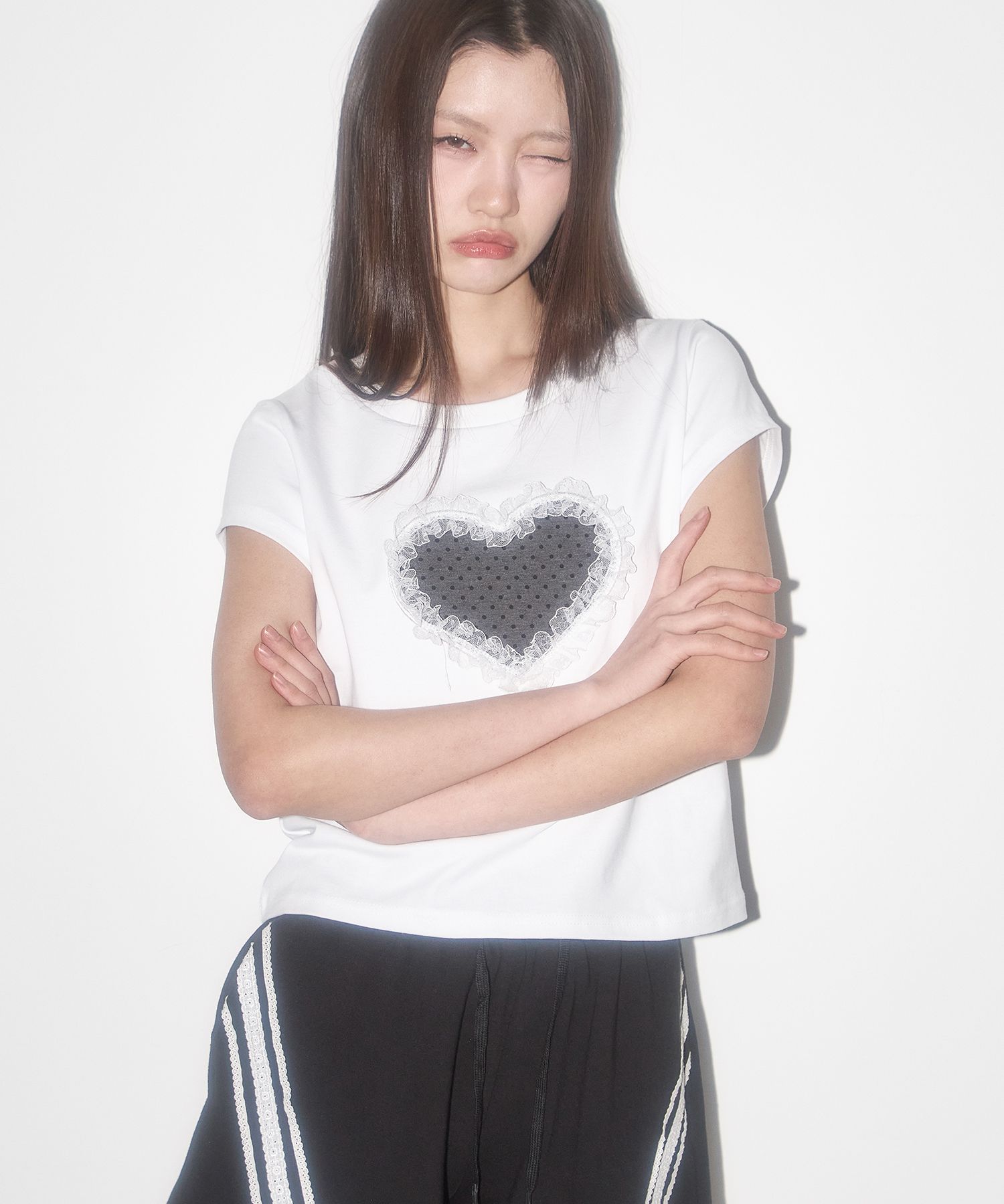 送料・関税込 ●ILLIGO●25SS LACE HEART DOT T-SHIRT MUSINSA | ILLIGO lace heart dot t-shirt black