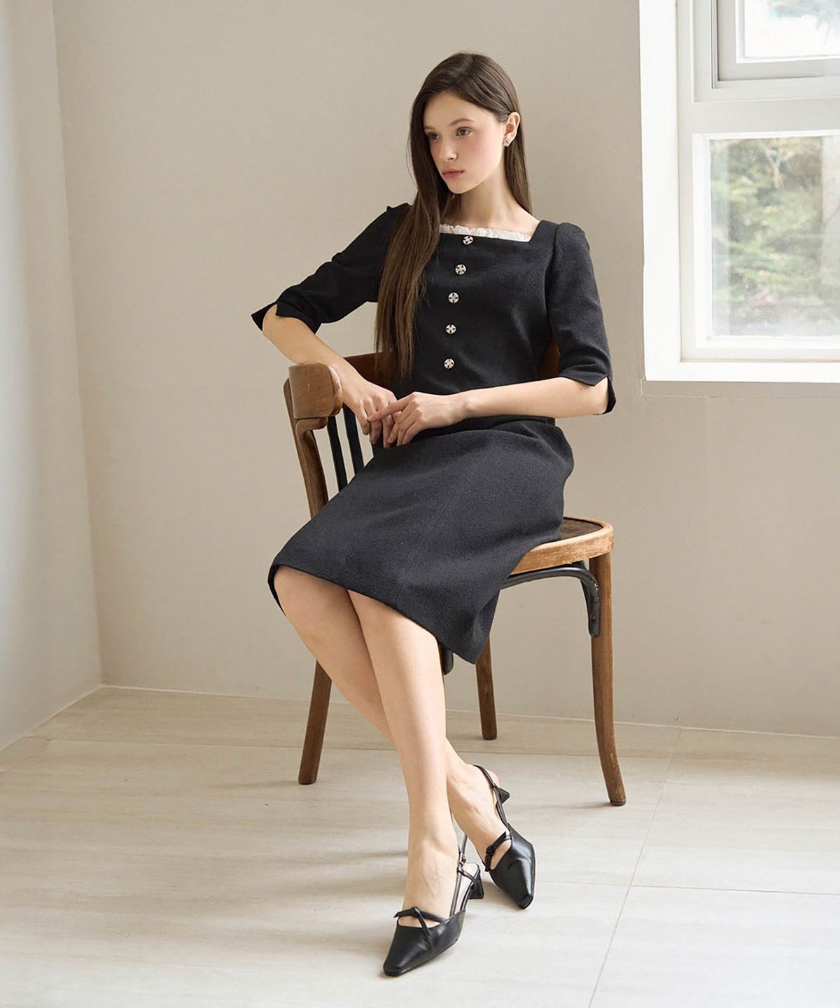 쥴리앤칼라(JULIY&CALLA) 25SS 칼라 112  원파인데이 무아르 트위드 원피스검정