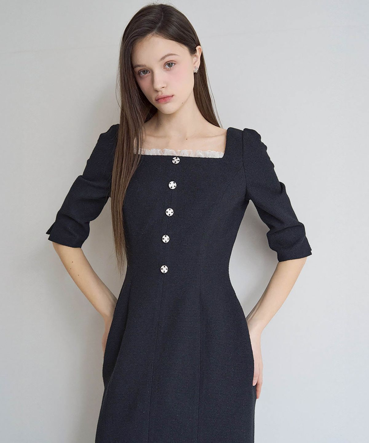 쥴리앤칼라(JULIY&CALLA) 25SS 칼라 112  원파인데이 무아르 트위드 원피스검정