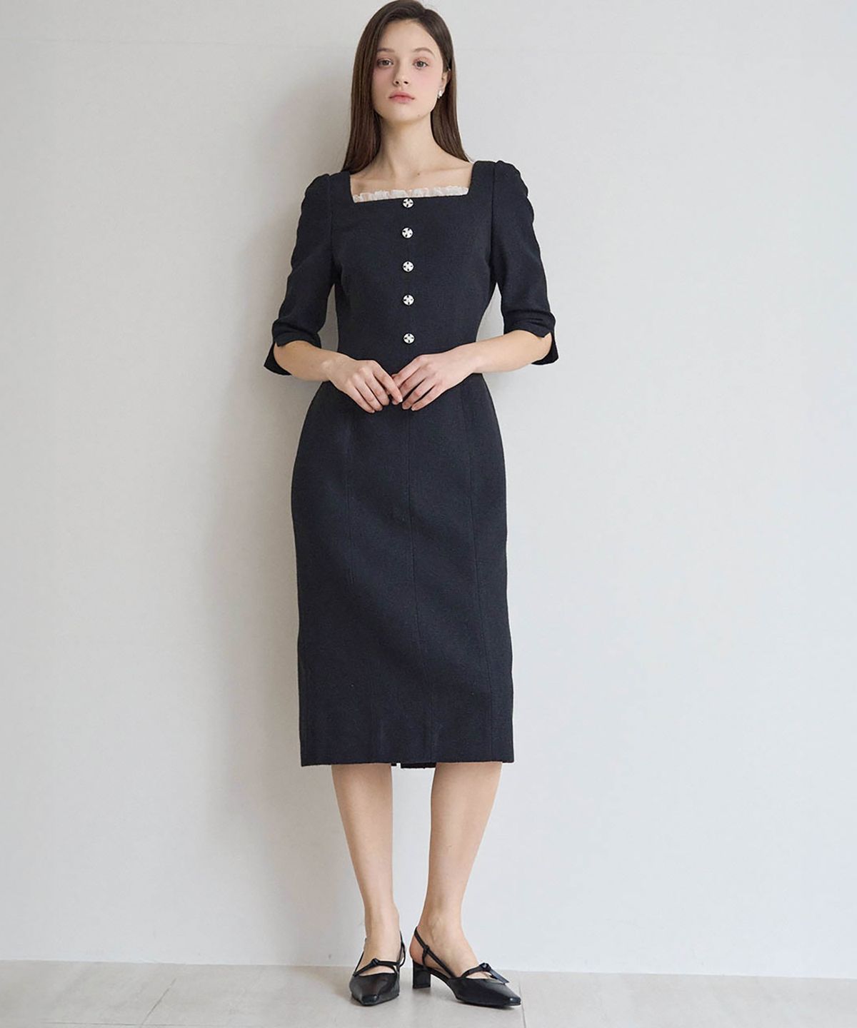 쥴리앤칼라(JULIY&CALLA) 25SS 칼라 112  원파인데이 무아르 트위드 원피스검정