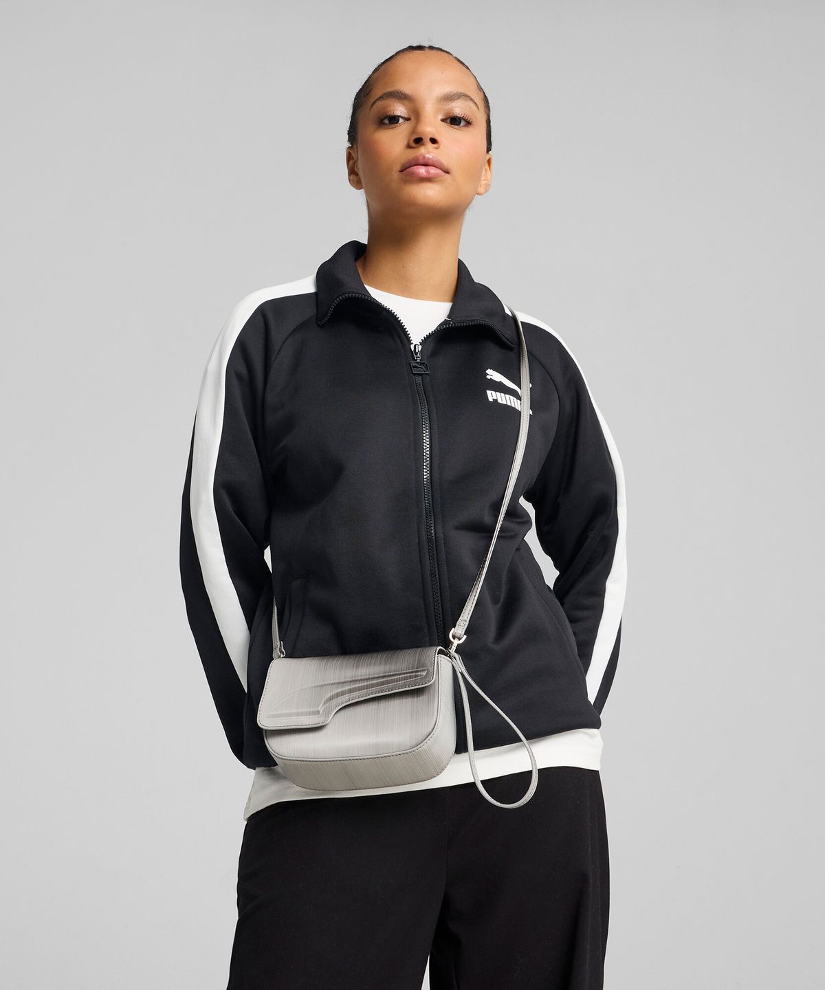 푸마(PUMA) 푸마 FS. QU 미니 호보 백 - 스모키그레이 / 091431-01