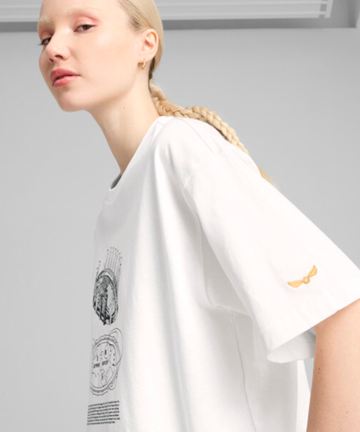 푸마(PUMA) 푸마 X 해리포터 오버사이즈 그래픽 티 - 화이트 / 630092-02