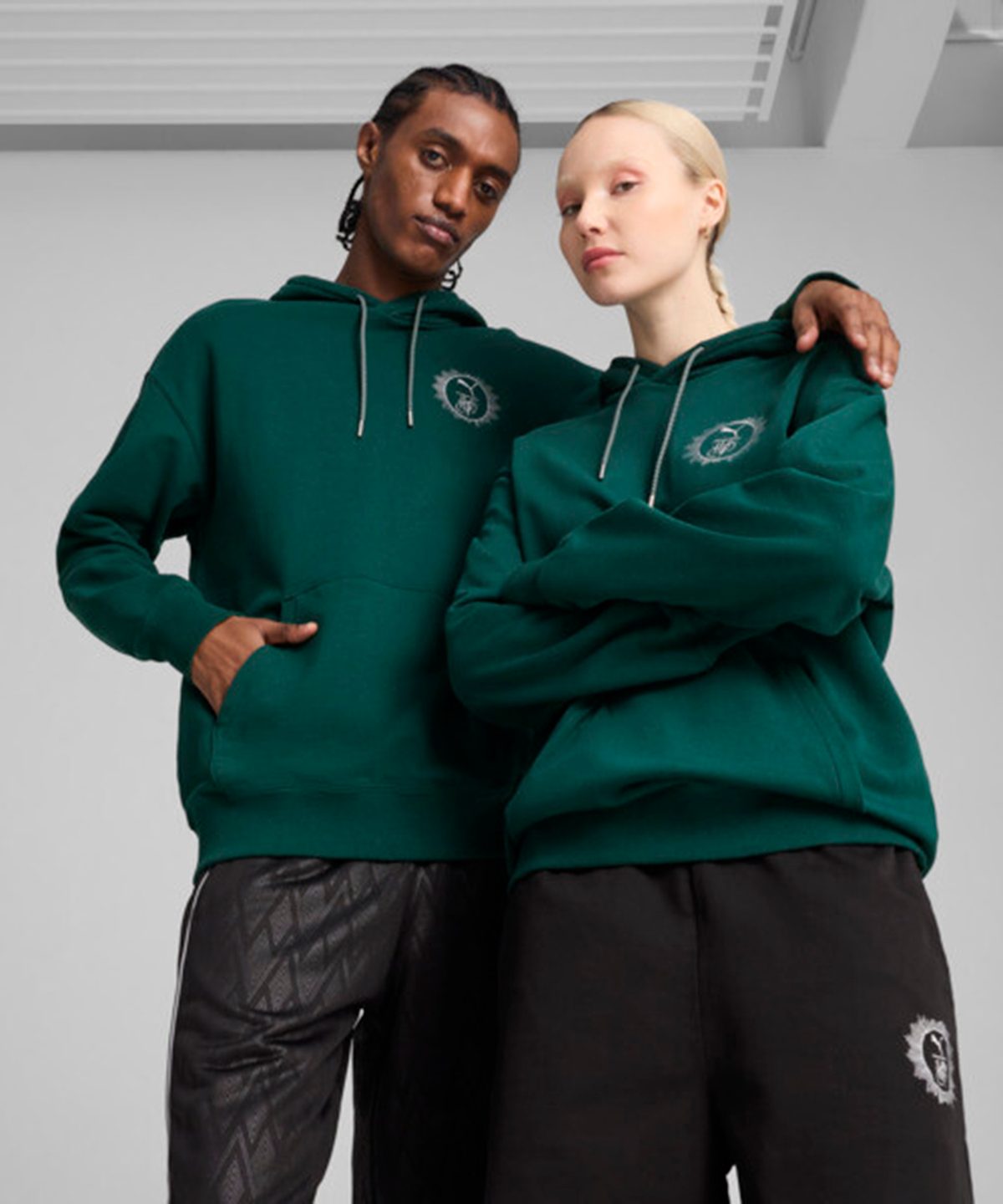 푸마(PUMA) 푸마 X 해리포터 릴렉스 그래픽 후디 - 다크머틀 / 630093-60