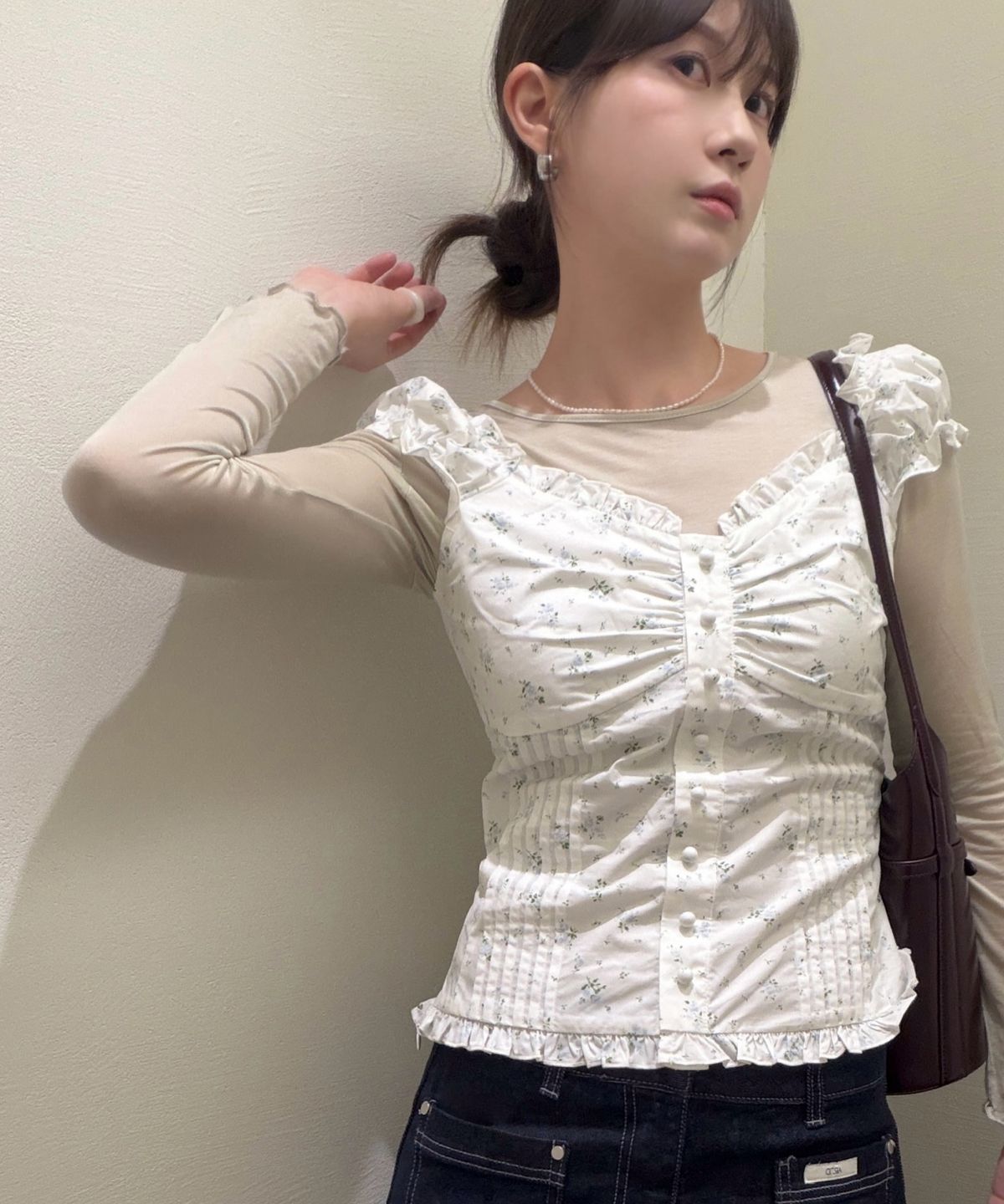 라츠유(LOTSYOU) Ella Blouse Ivory