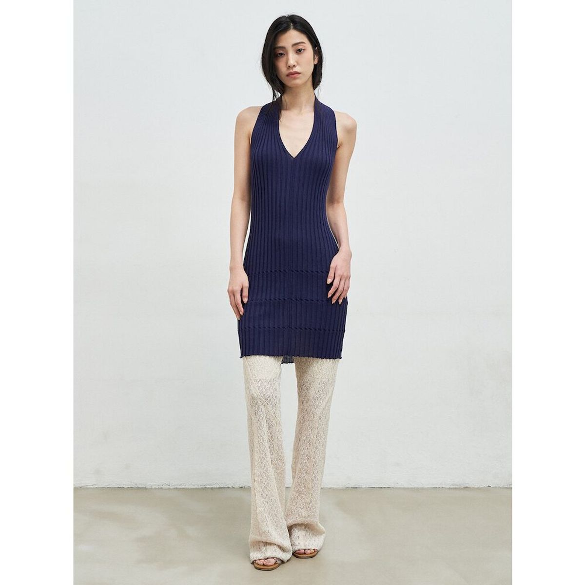 앙개(ANGGAE) Crafted Rib Halter Dress  Navy