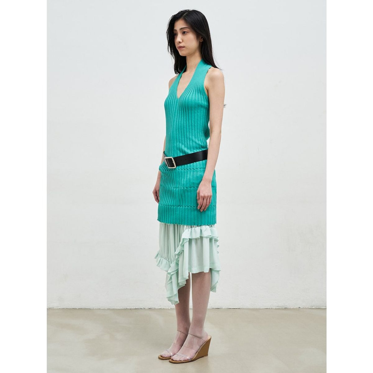 앙개(ANGGAE) Crafted Rib Halter Dress  Green