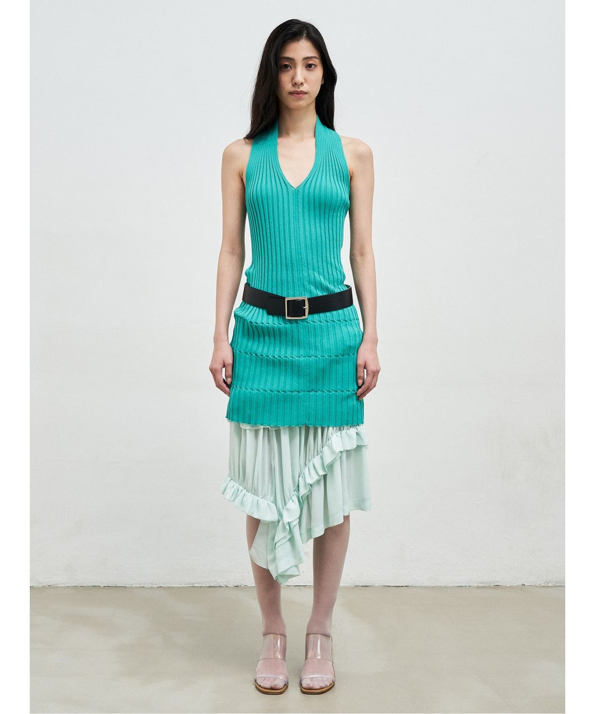 앙개(ANGGAE) Crafted Rib Halter Dress  Green