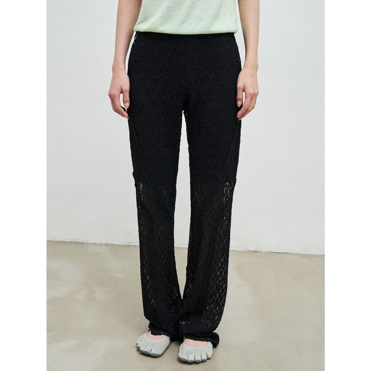 앙개(ANGGAE) Lace Line Pants  Black
