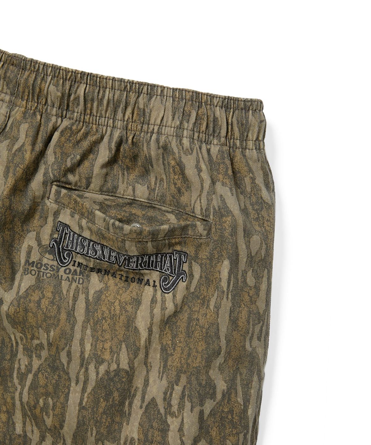 디스이즈네버댓(THISISNEVERTHAT) Beach Short Camo