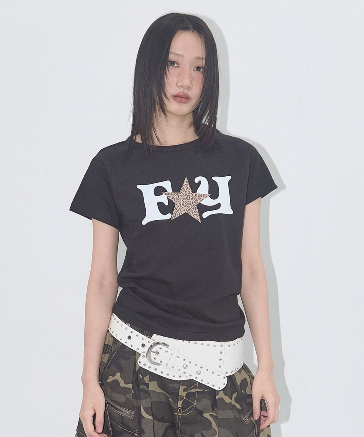 팬시클럽(FANCY CLUB) FY 레오파드 티 (BLACK) F25QB100