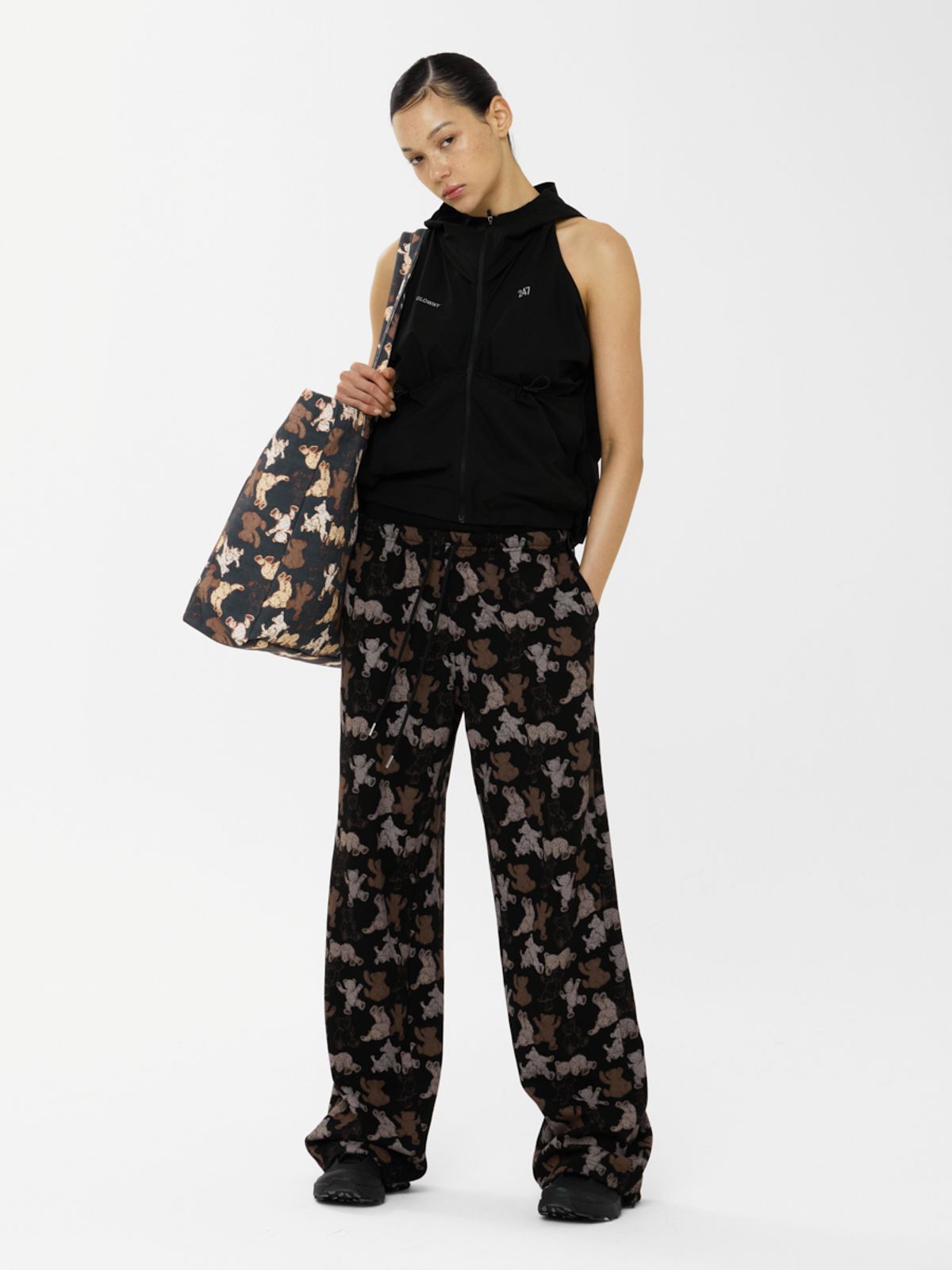 글로니(GLOWNY) TEDDY CONTRAST TRACKSUIT PANTS (2 Colors)