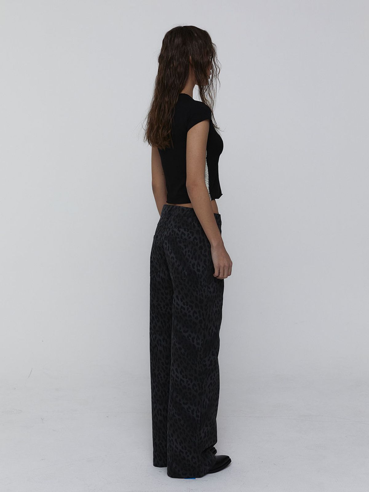 비수스(VISUS) [VISUS X OF MY ON]Cotton Leopard Pants_Charcoal