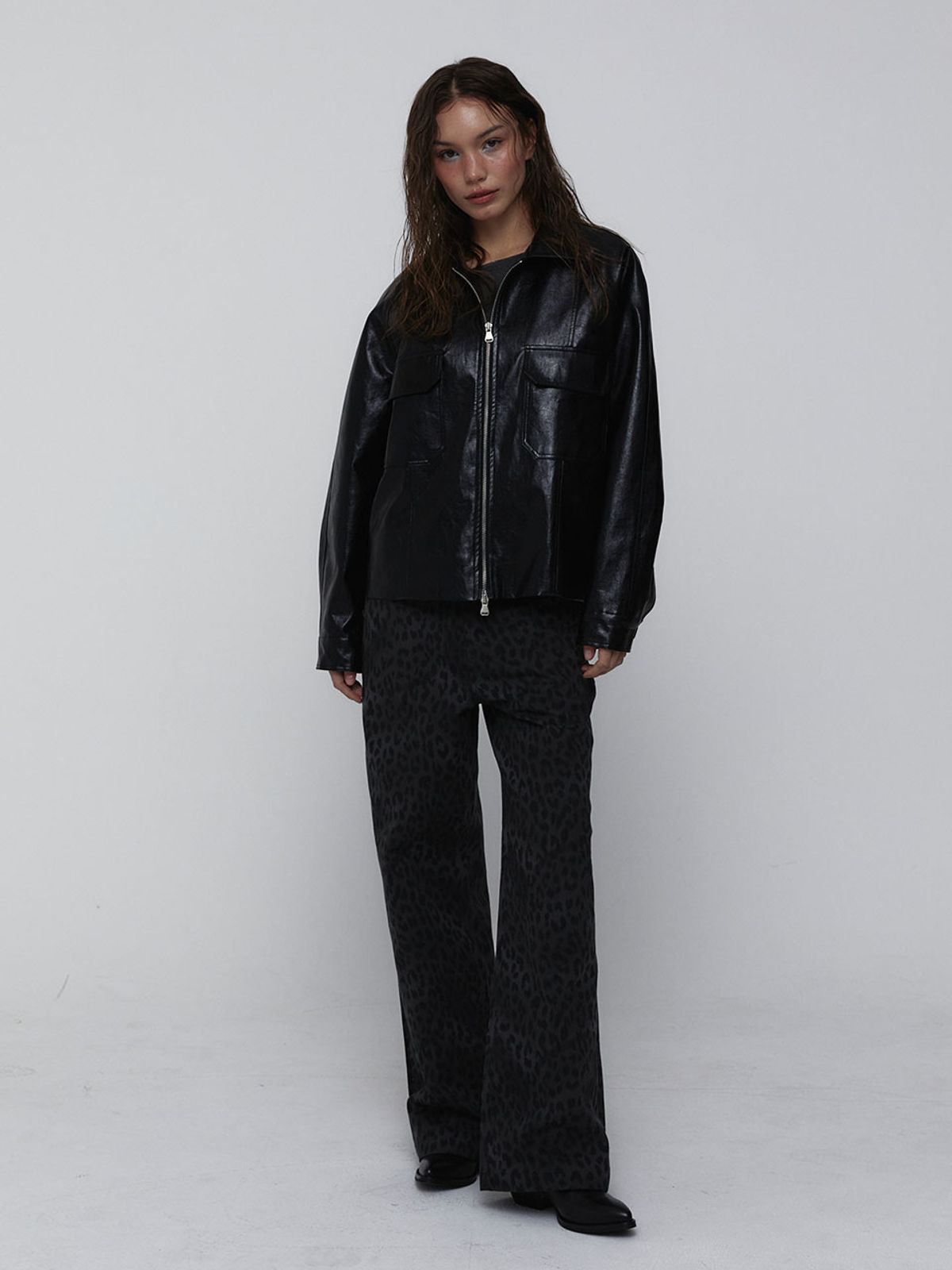 비수스(VISUS) [VISUS X OF MY ON]Cotton Leopard Pants_Charcoal
