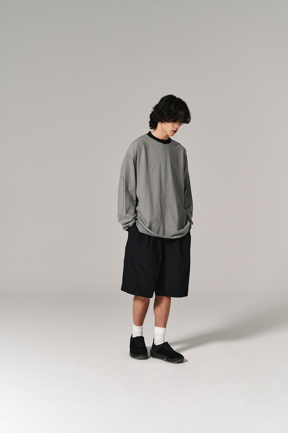 히즈핸더(HISHANDER) ROUND PATCH THIN L/S T-SHIRTS BLACK