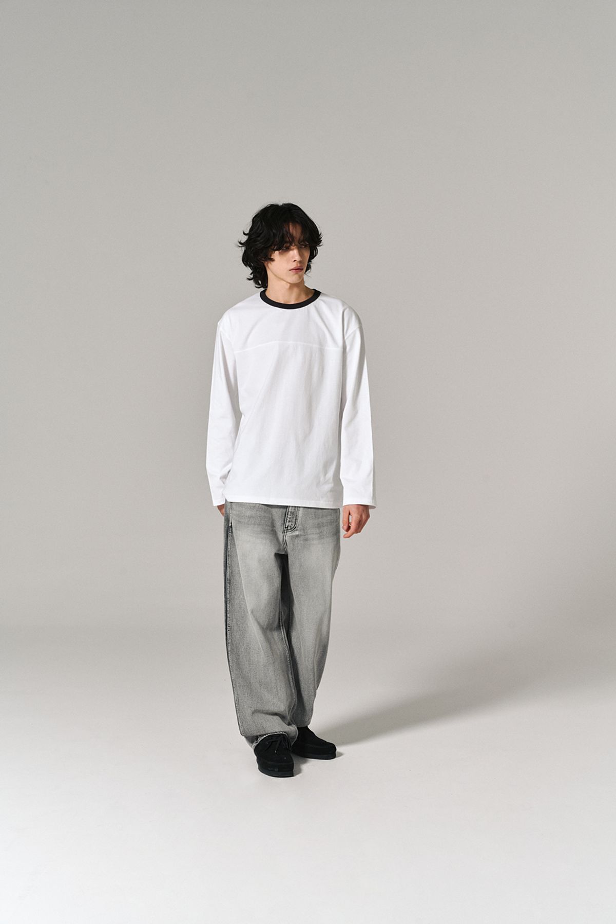 히즈핸더(HISHANDER) WASHED 5P DENIM PANTS BLEACHED BLACK