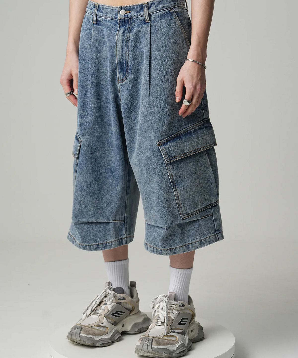 어반드레스(AVANDRESS) Side Big Denim Shorts LIGHT CAMO
