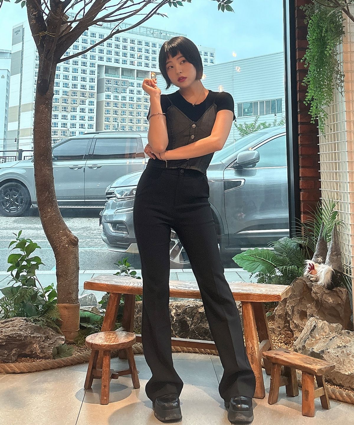 빼빼(BBAEBBAE) 시크릿밴딩 스판 부츠컷 블랙 슬랙스