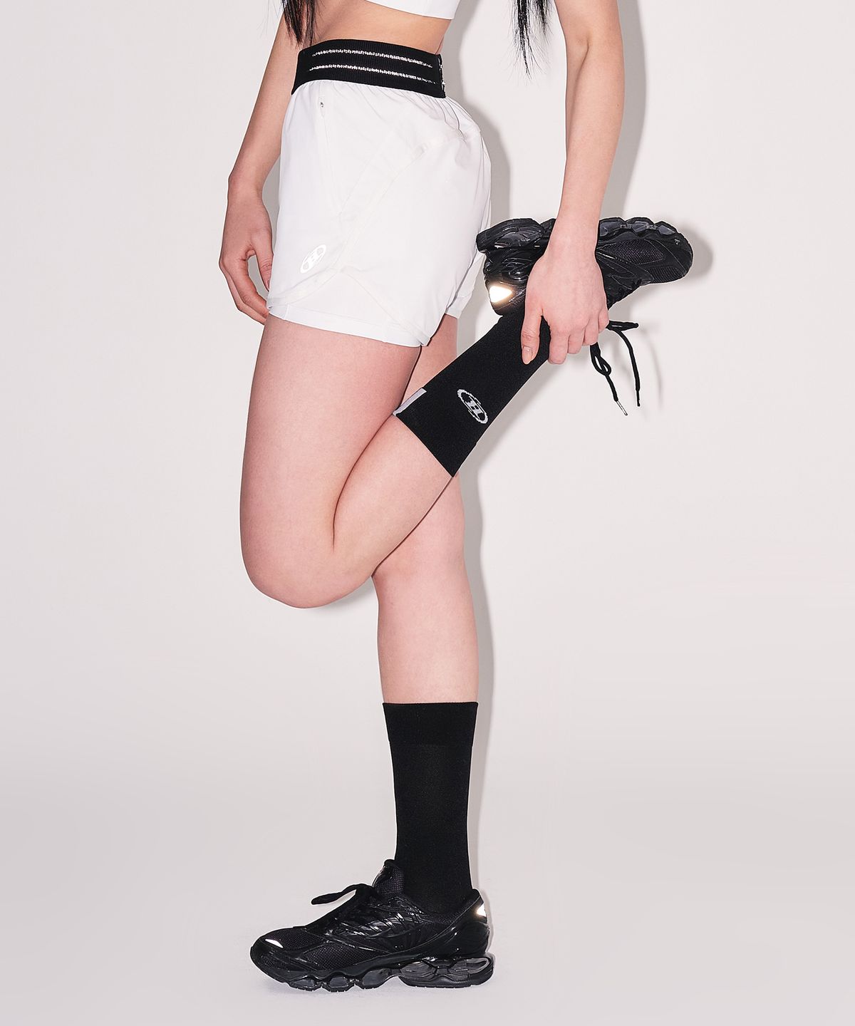 본투윈(BORN TO WIN) BRN RUNNING COMPRESSION SOCKS [BLACK]