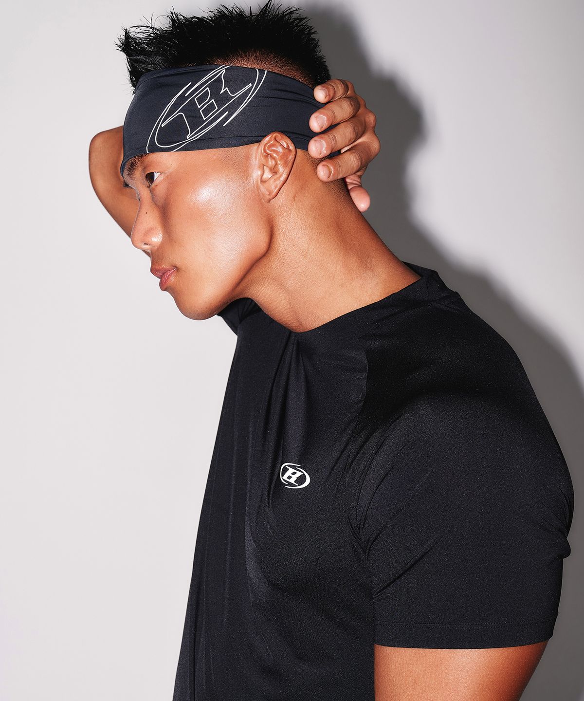 본투윈(BORN TO WIN) STROKE B HEAD BAND [BLACK]