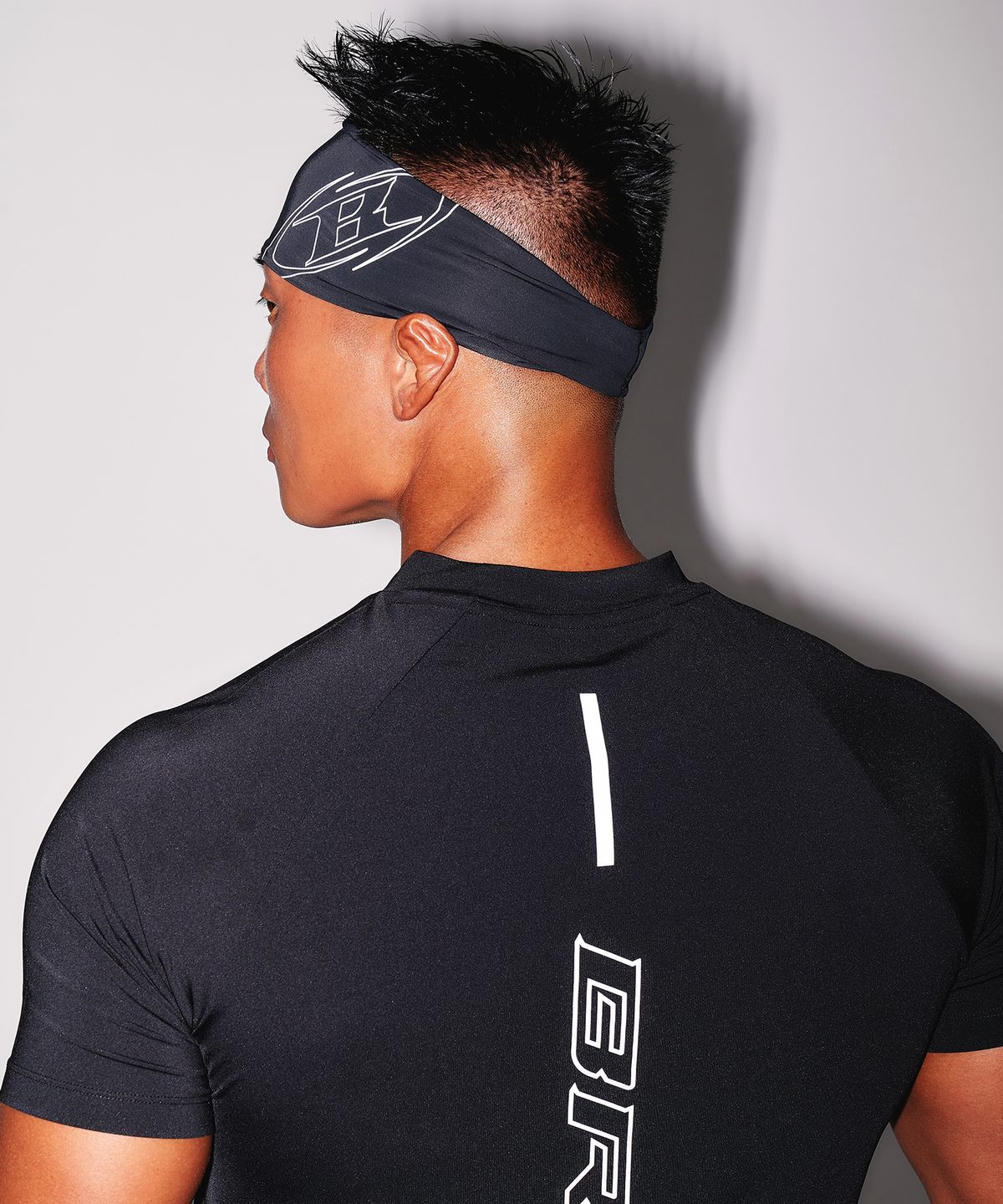 본투윈(BORN TO WIN) STROKE B HEAD BAND [BLACK]
