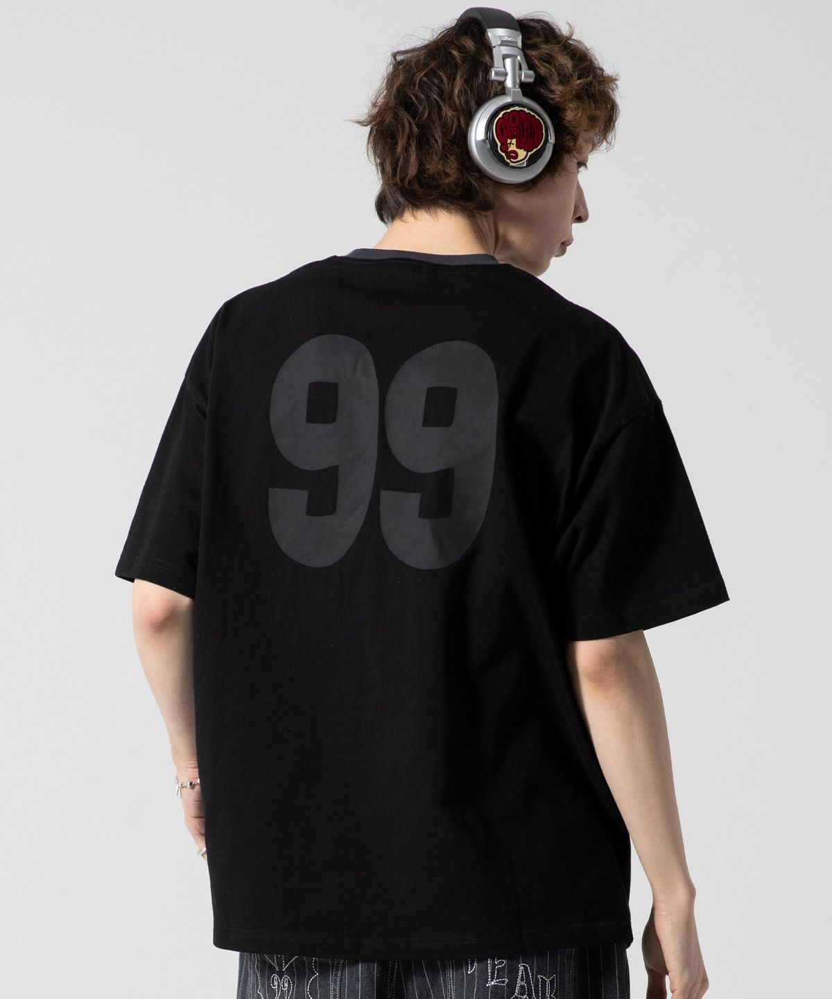 글랙(GLACK) GT124 넘버링 스타 아플리케 티셔츠 (BLACK)