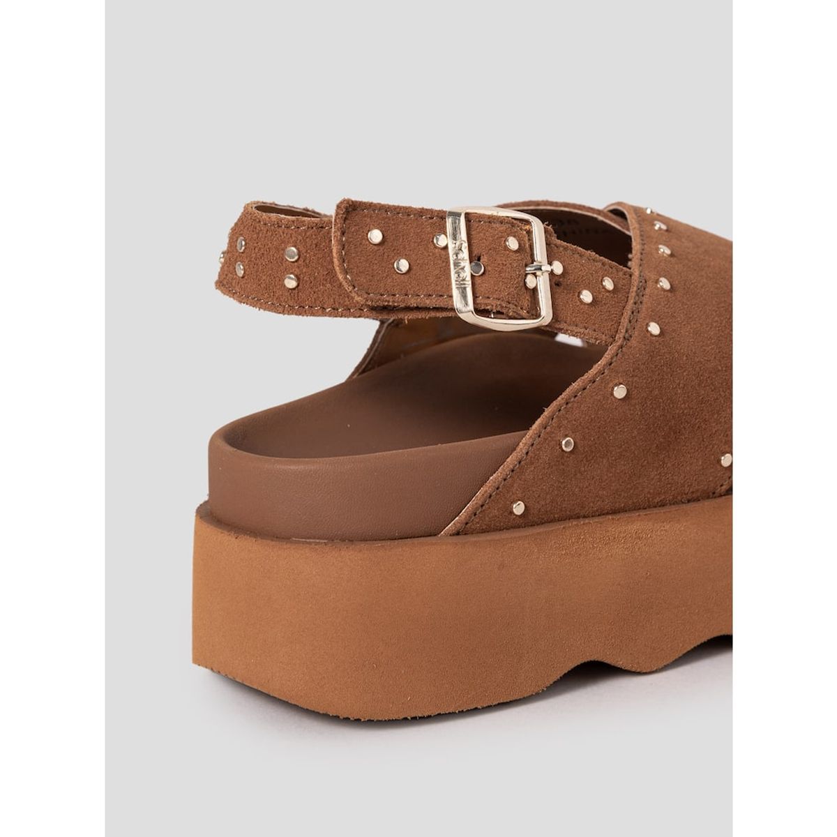 숄(SCHOLL) (WOMEN) 크로스 스트랩 스터드 샌들  브릭 (HH54K2G61C)