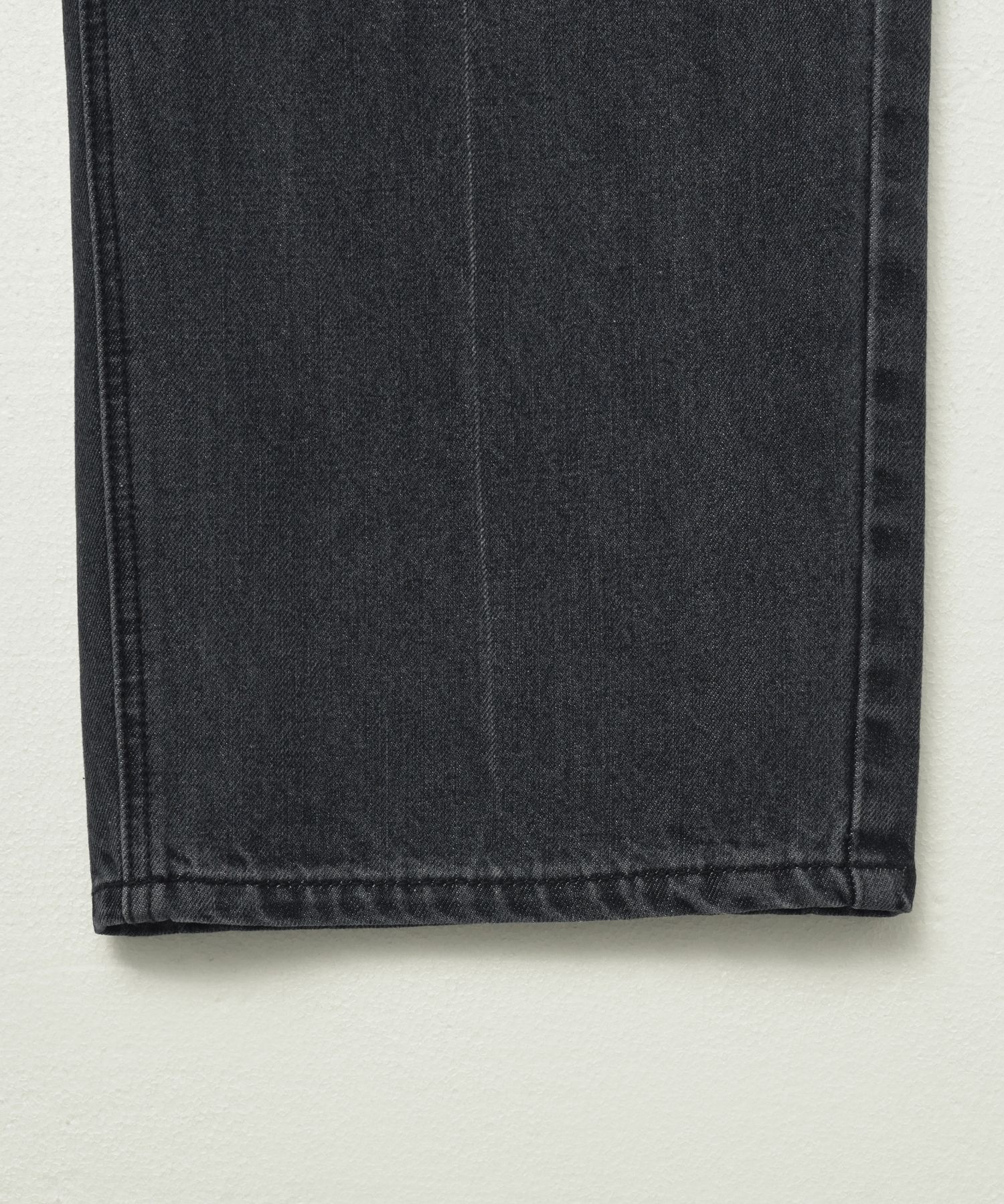 MUSINSA | SATUR Relaxed denim pants black